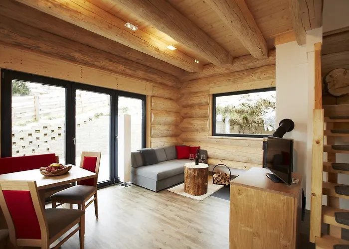 تايرولاديس